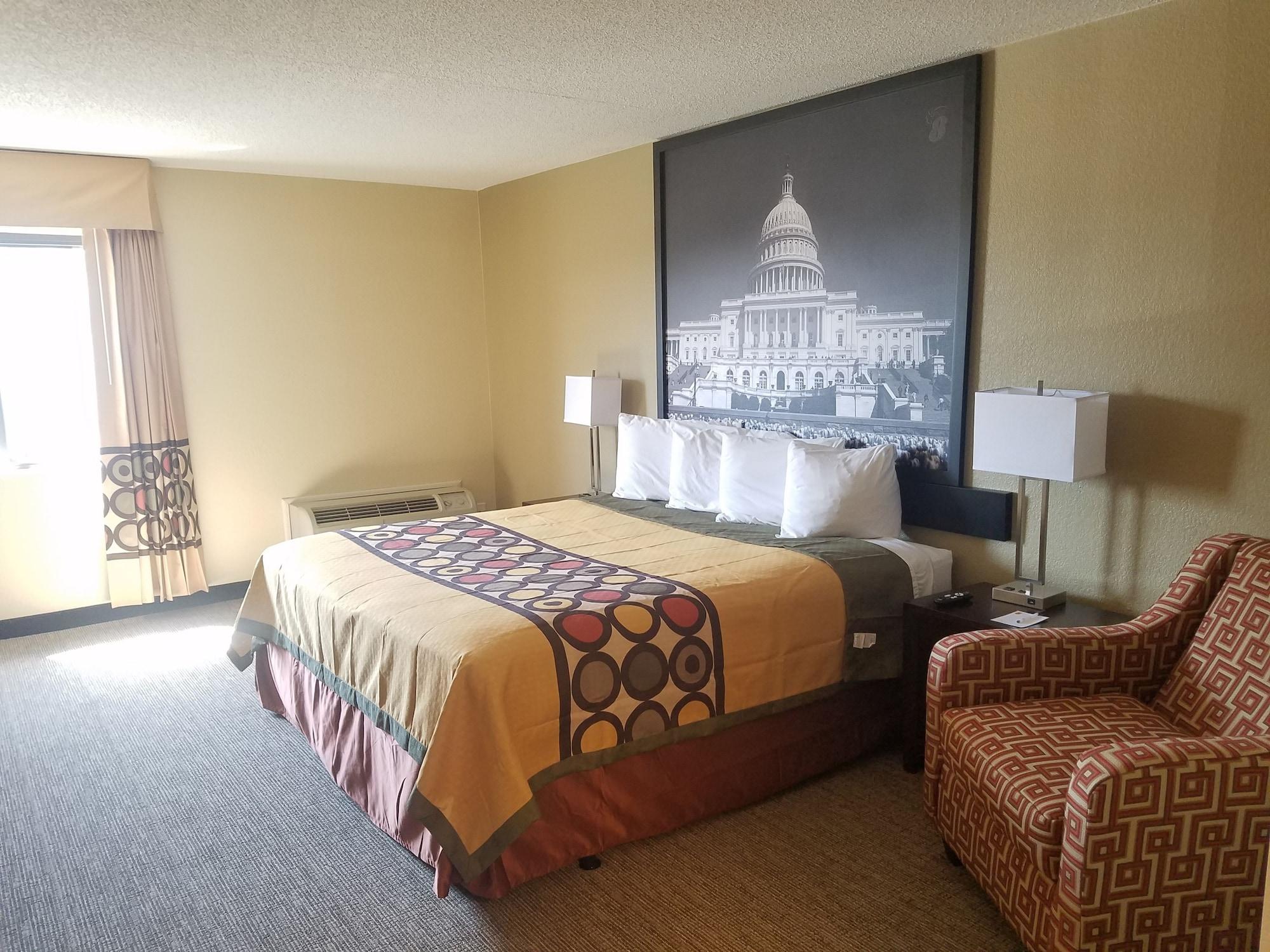 Super 8 By Wyndham Wichita North Otel Dış mekan fotoğraf