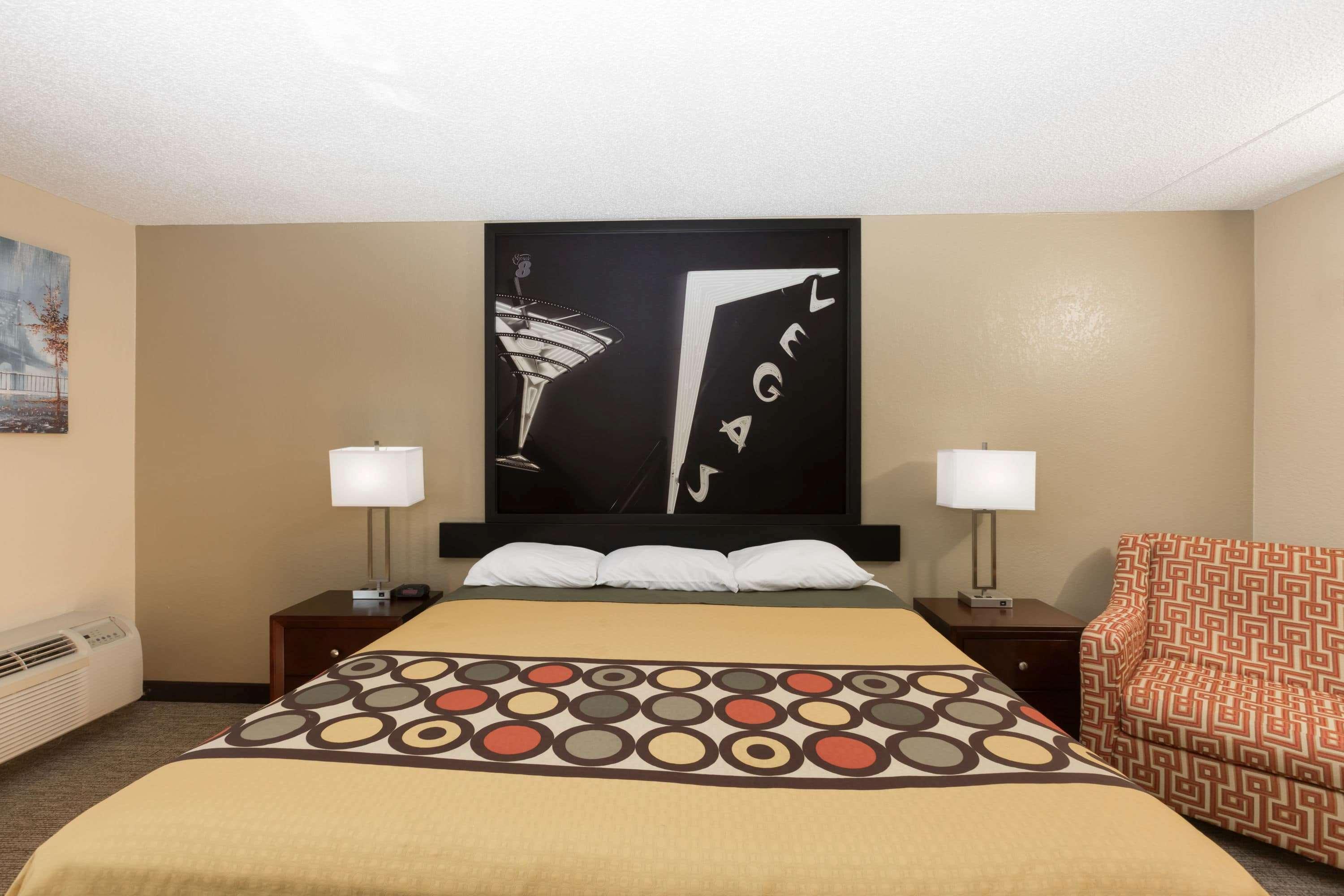 Super 8 By Wyndham Wichita North Otel Dış mekan fotoğraf